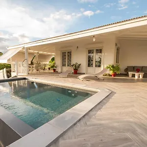  Villa Rosette